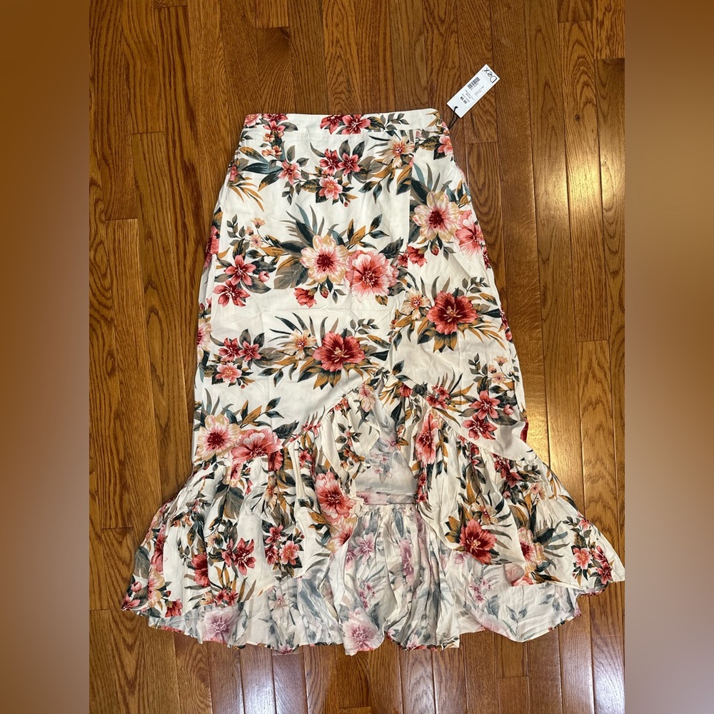 Dex floral pull on ruffle trim maxi skirt women’s size small New
